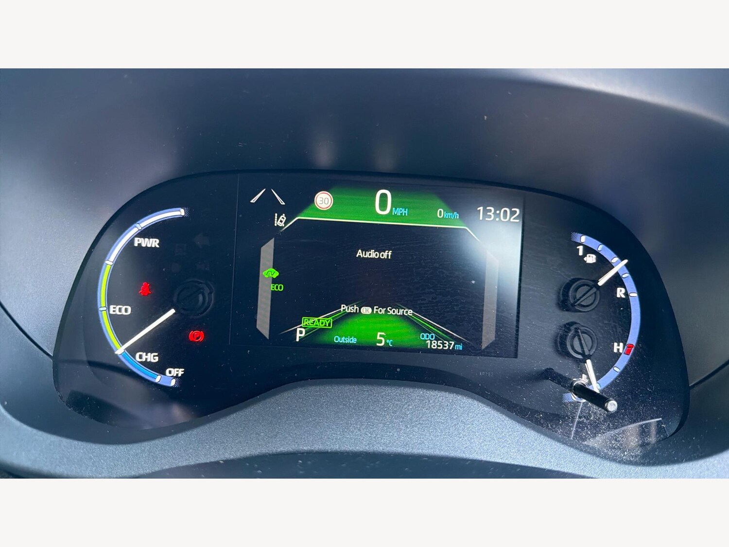 Used Toyota Yaris Cross 2024 for sale - 77237487: Photo 11