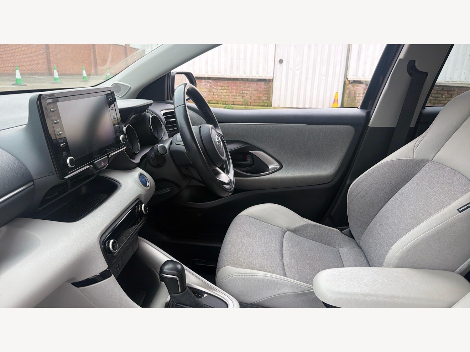 Used Toyota Yaris for sale - 77752917: Photo 13