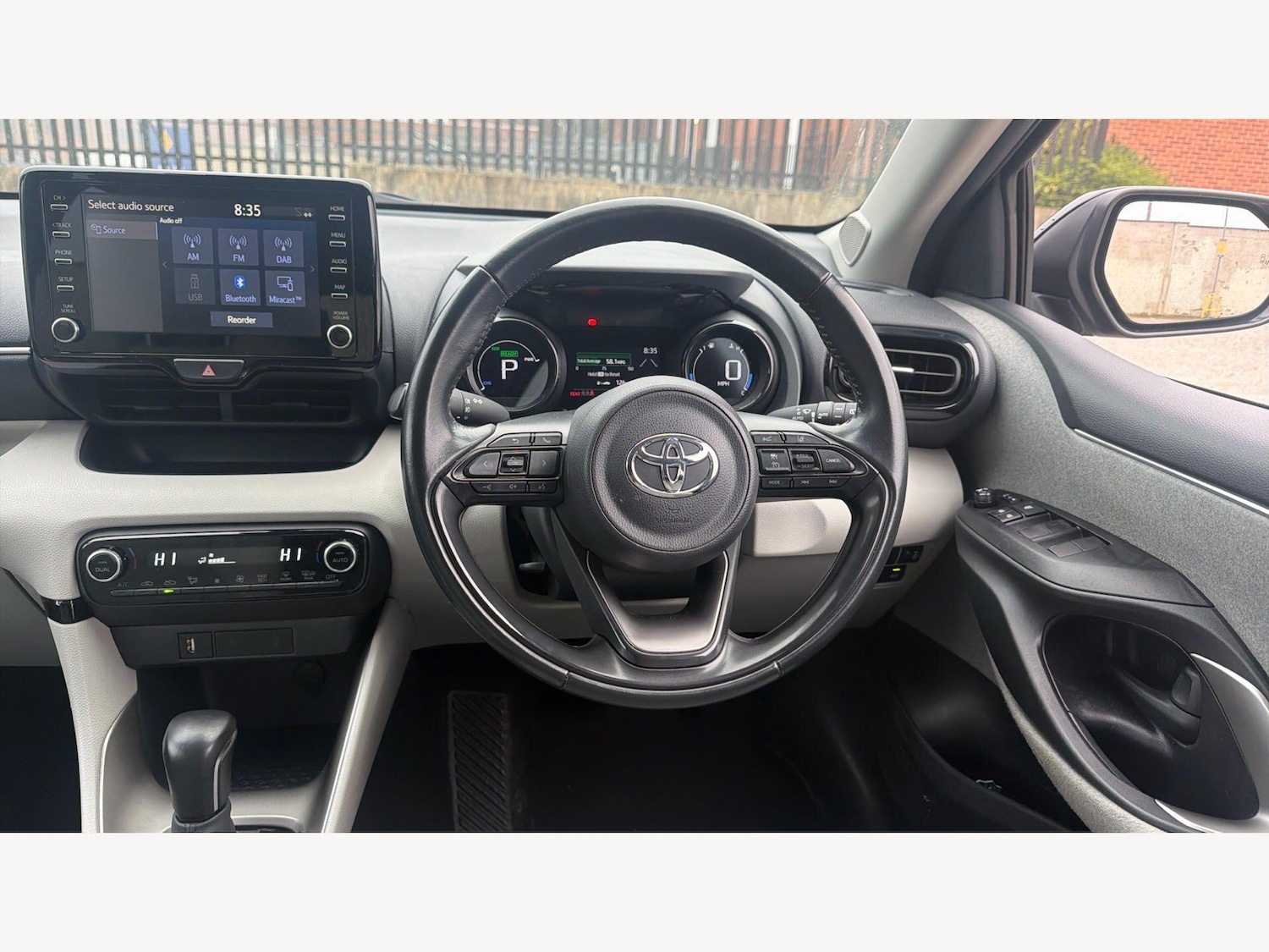 Used Toyota Yaris for sale - 77752917: Photo 9