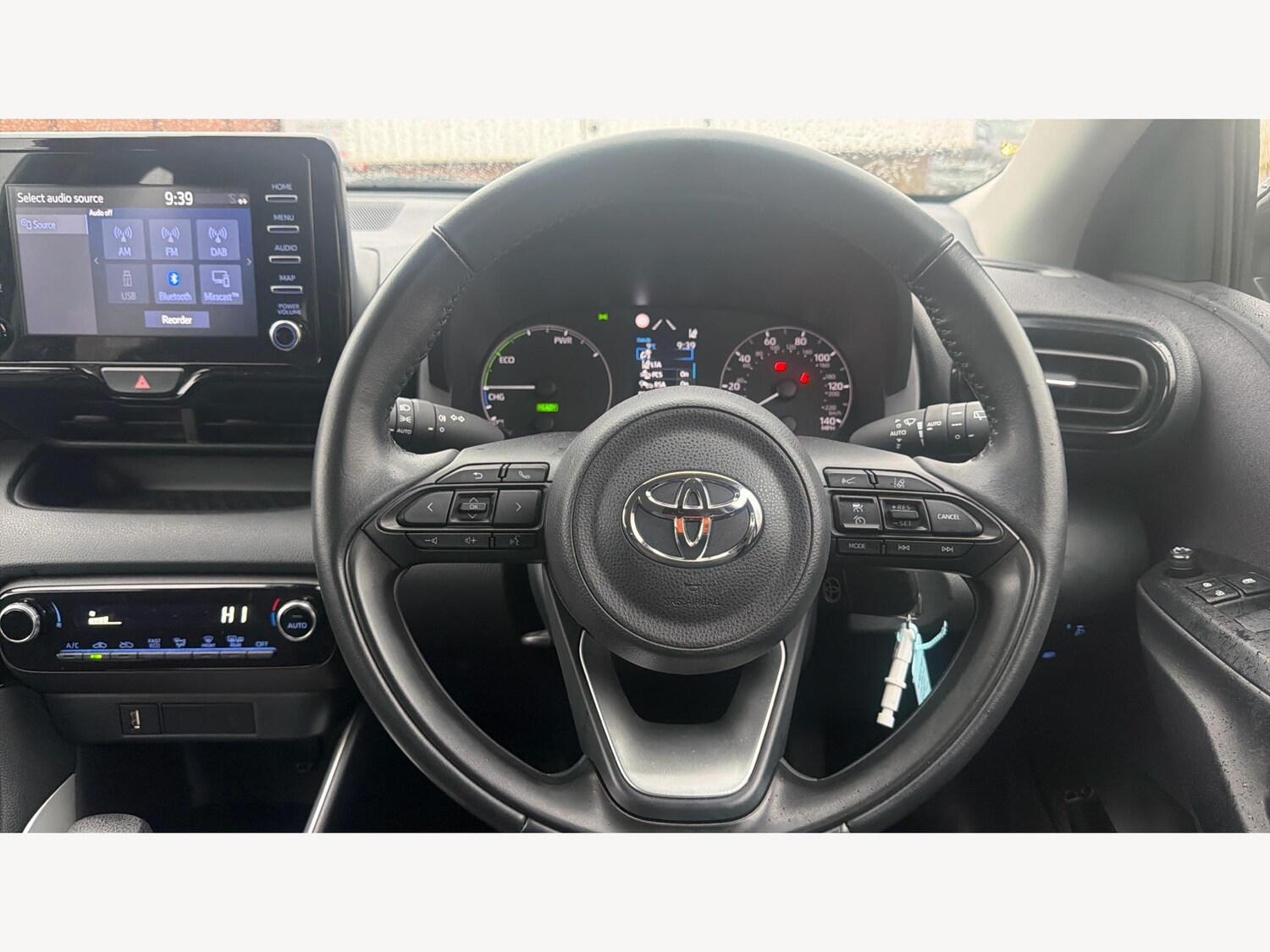 Used Toyota Yaris for sale - 77484400: Photo 11