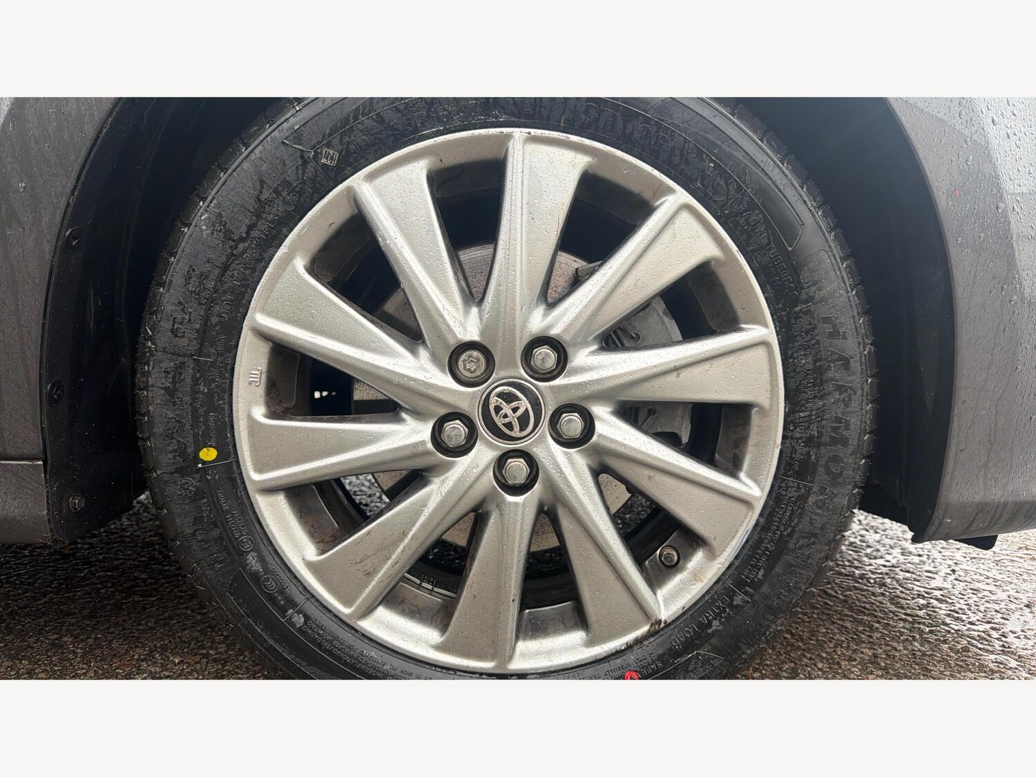 Used Toyota Yaris for sale - 77484400: Photo 21