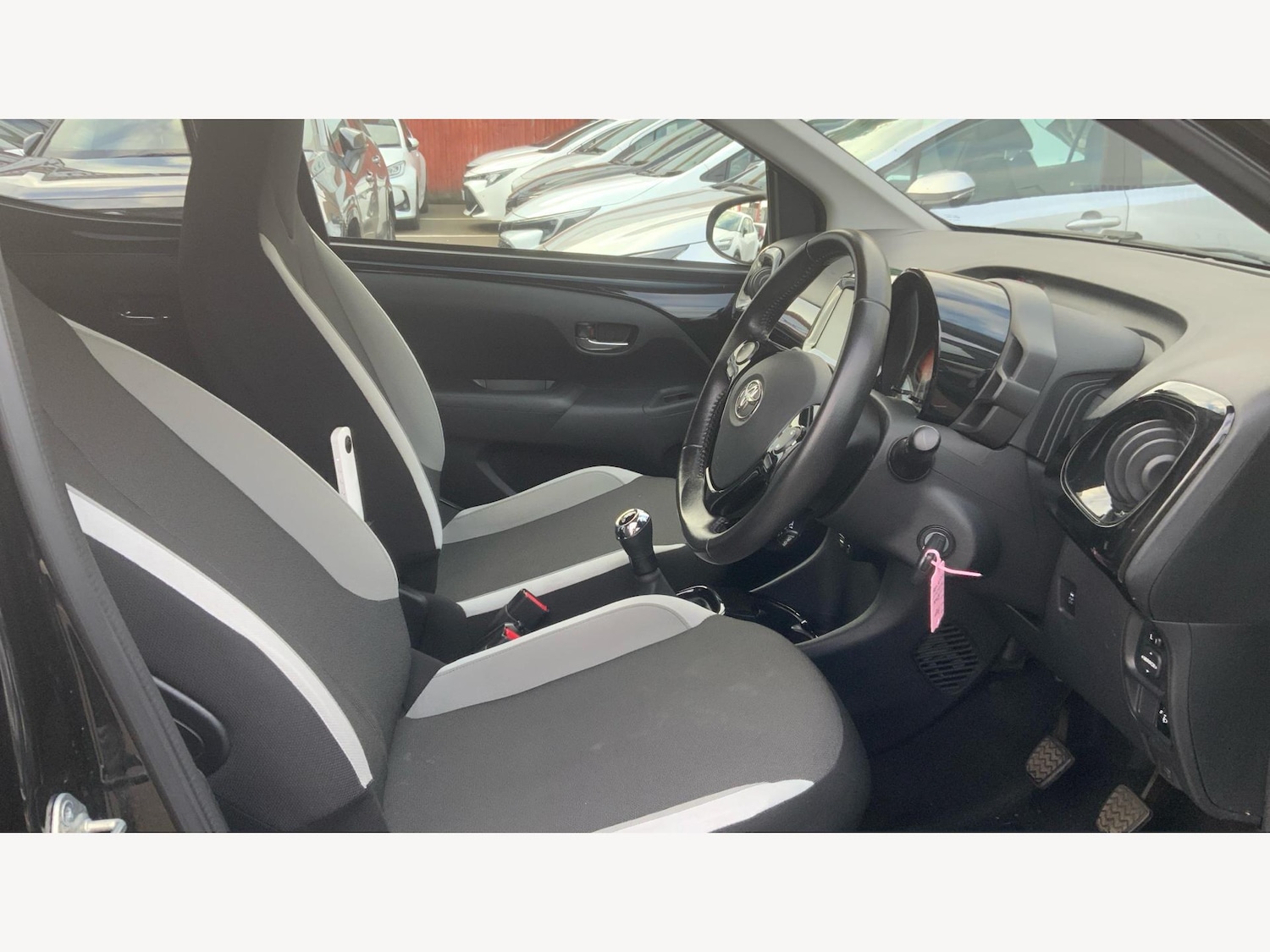 Used Toyota AYGO 2017 for sale - 77057527: Photo 13