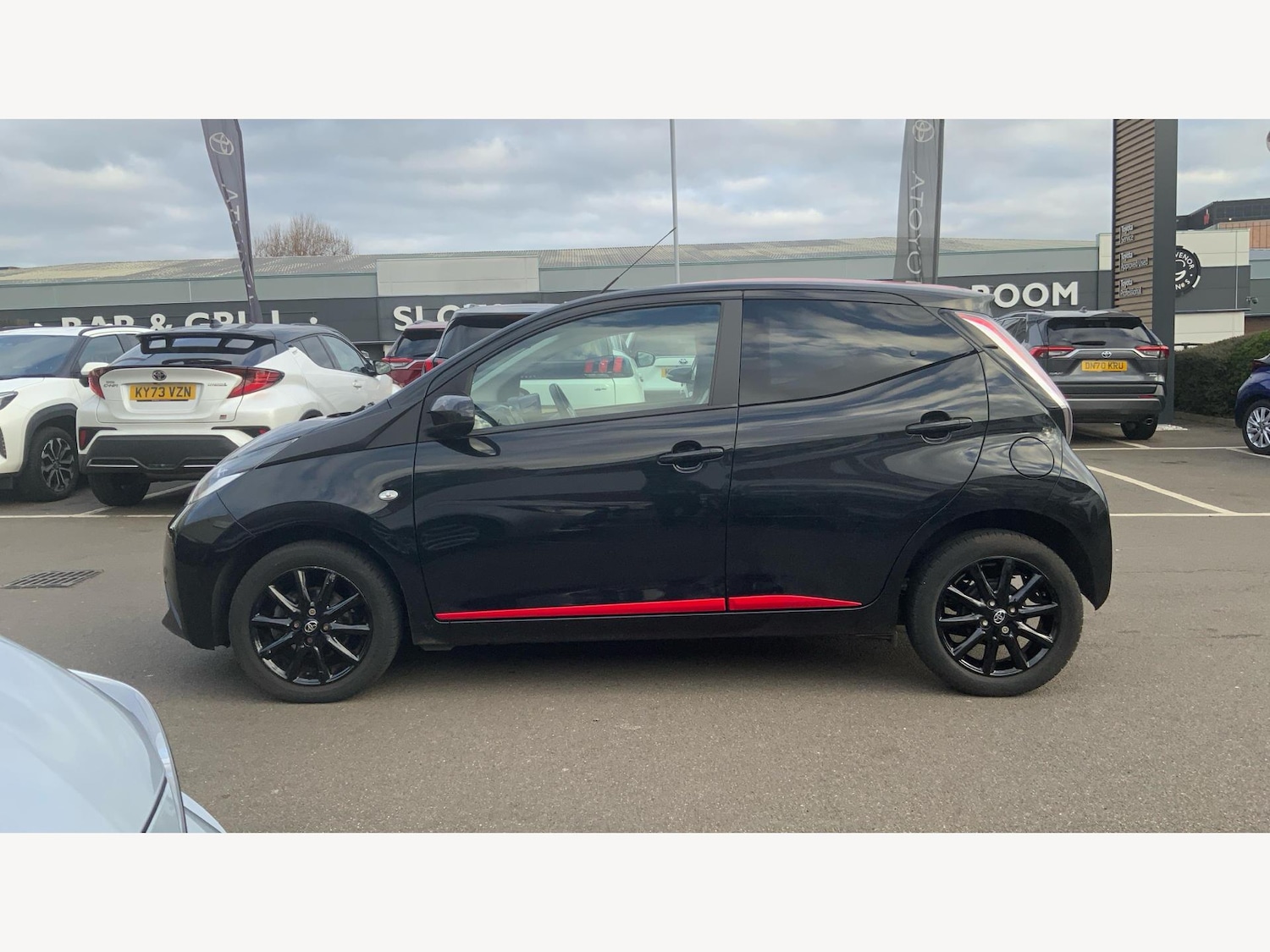 Used Toyota AYGO 2017 for sale - 77057527: Photo 19