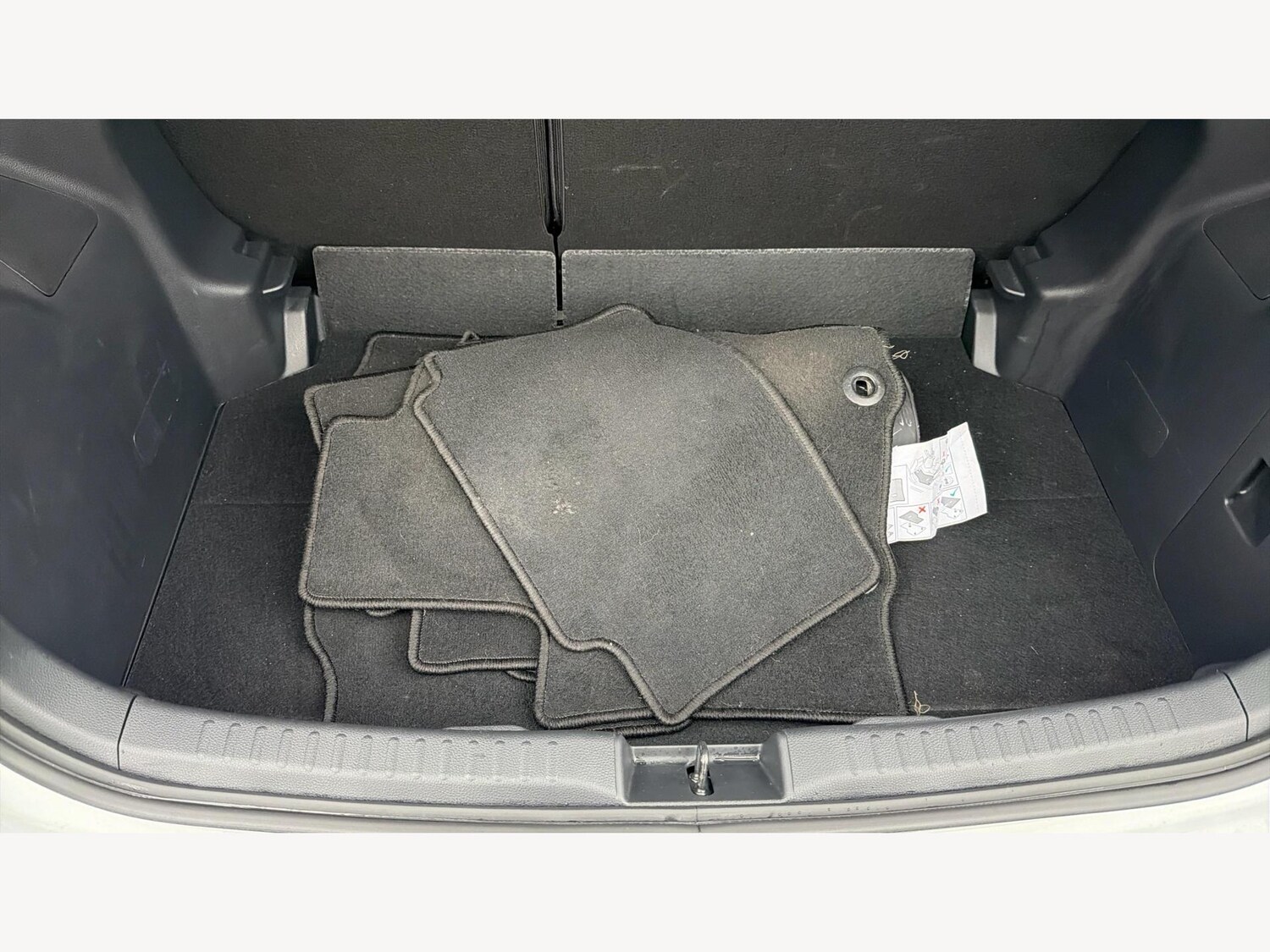 Used Toyota Yaris for sale - 77216359: Photo 16