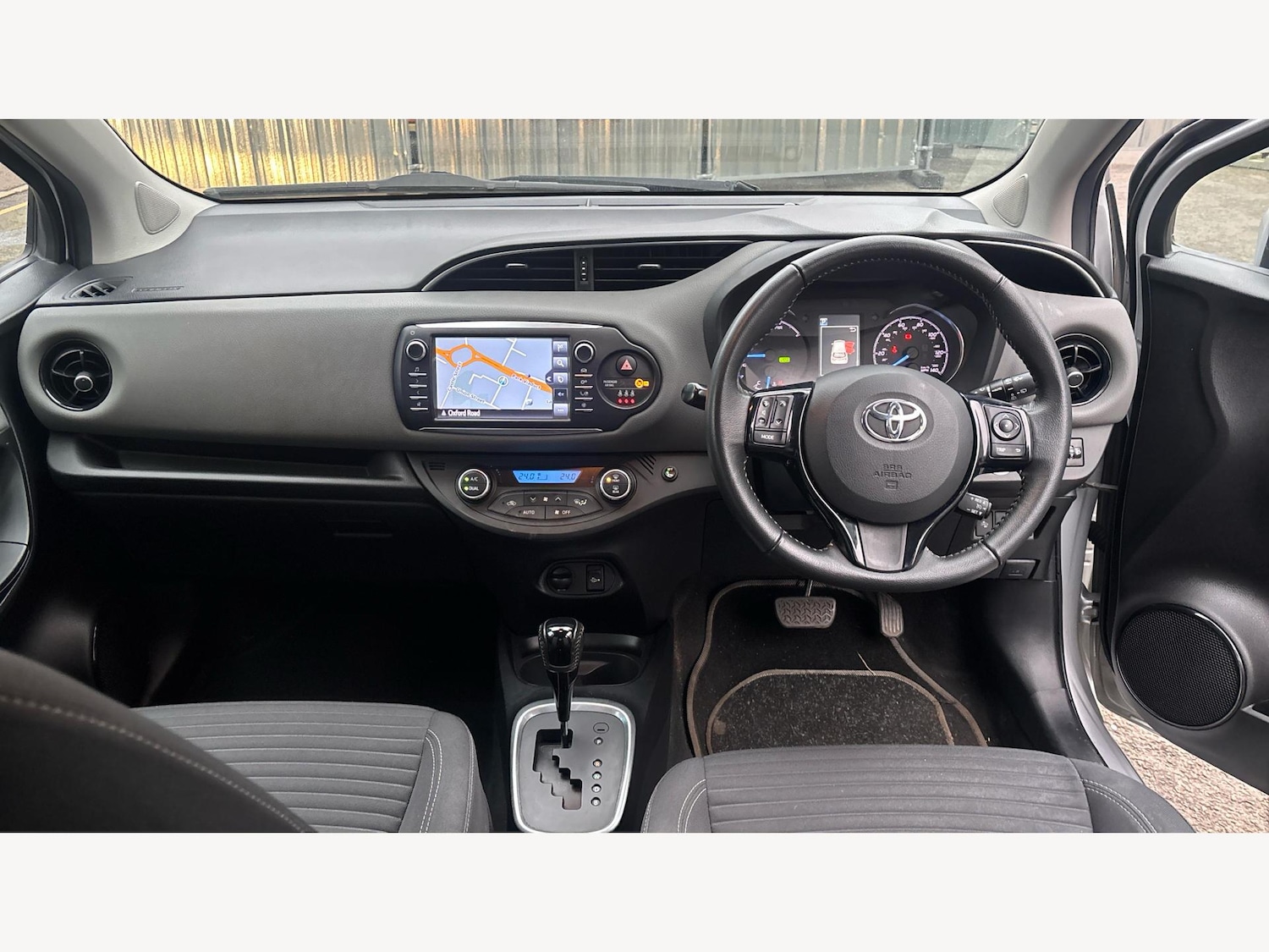 Used Toyota Yaris 2017 for sale - 77057253: Photo 7