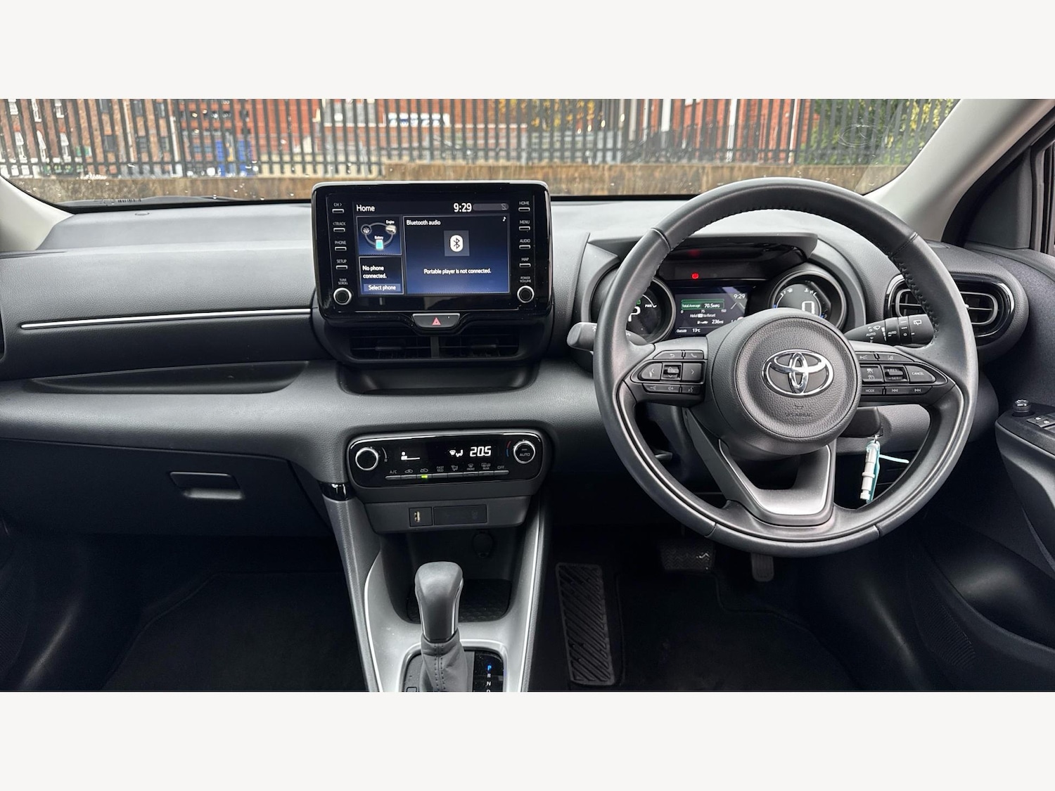 Used Toyota Yaris 2023 for sale - 76512294: Photo 7