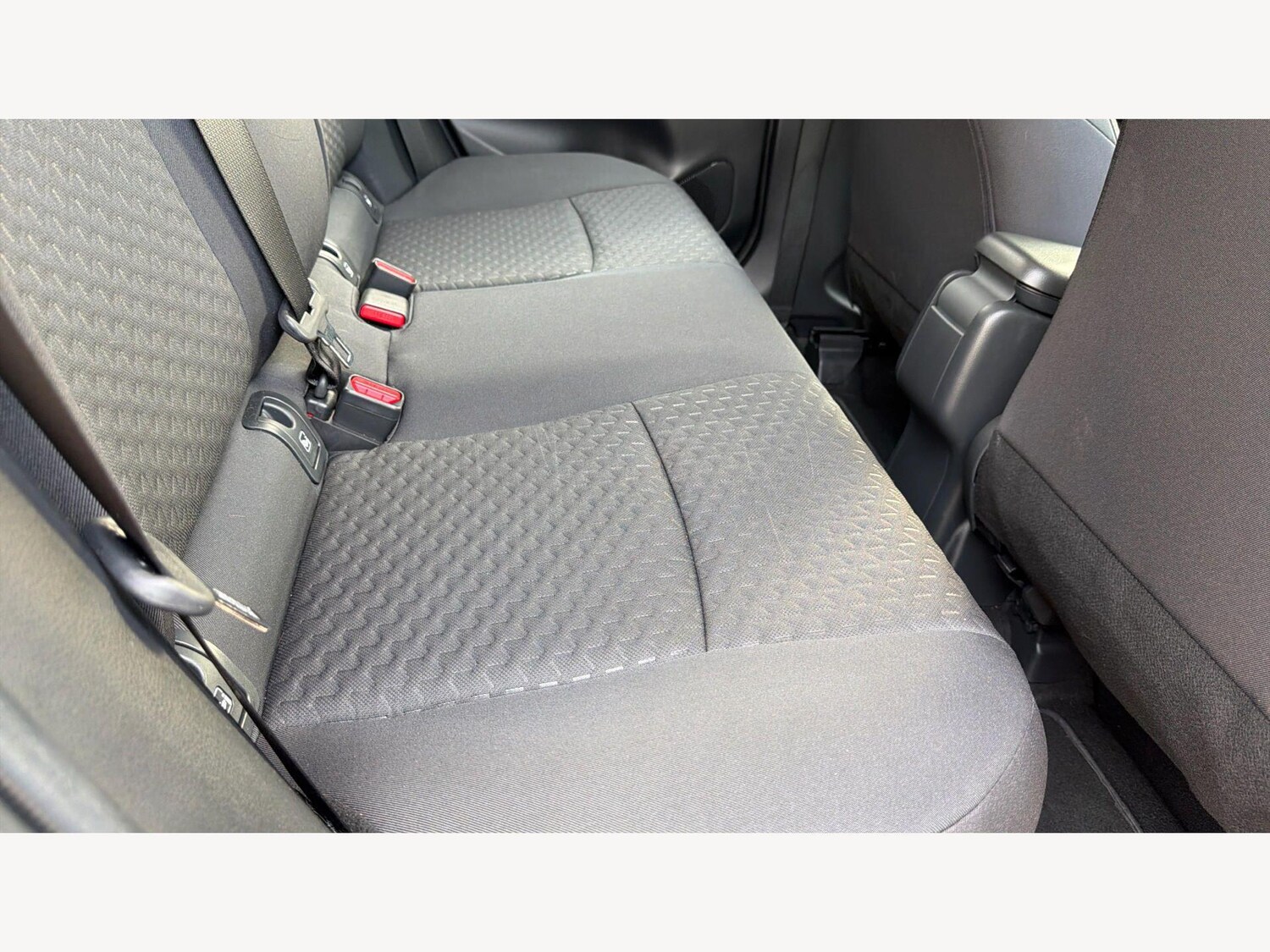 Used Toyota Yaris Cross 2025 for sale - 77839858: Photo 15