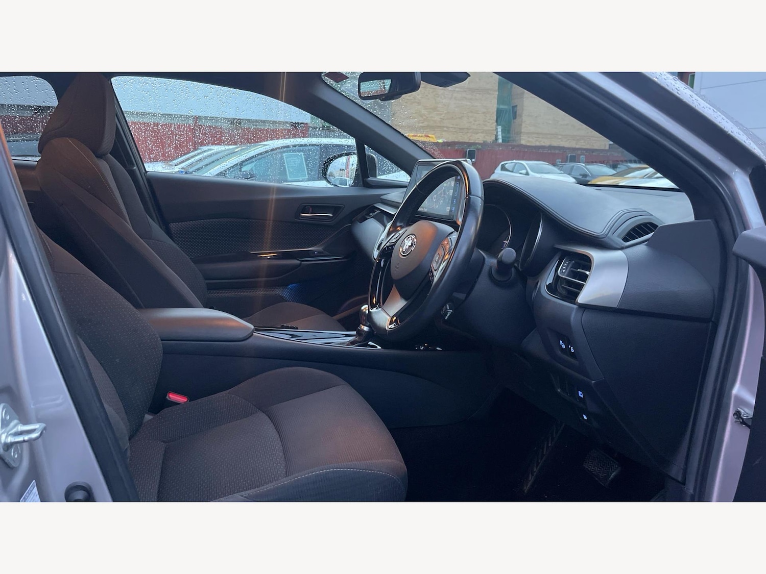 Used Toyota C-HR 2018 for sale - 76898393: Photo 13