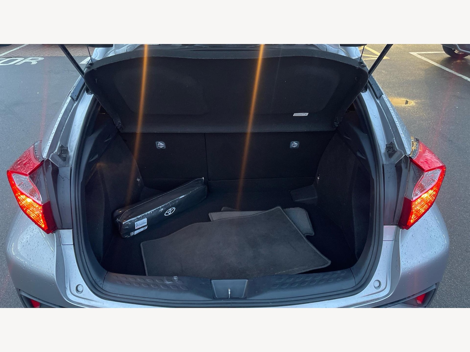 Used Toyota C-HR 2018 for sale - 76898393: Photo 16