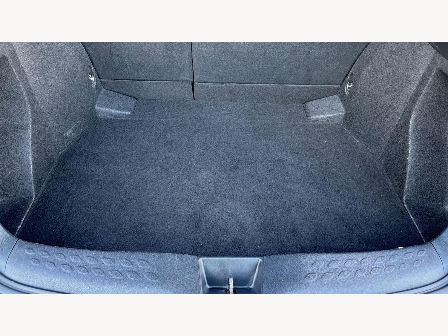 Used Toyota C-HR 2018 for sale - 77203061: Photo 16