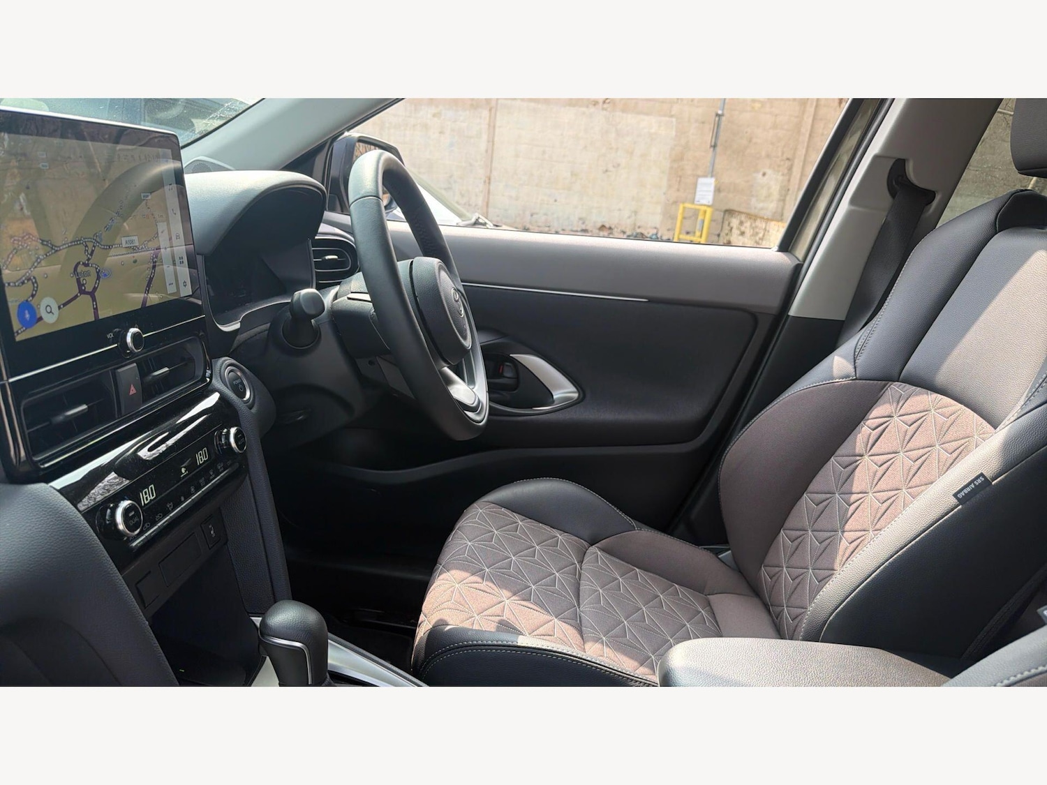 Used Toyota Yaris Cross 2024 for sale - 78072583: Photo 13
