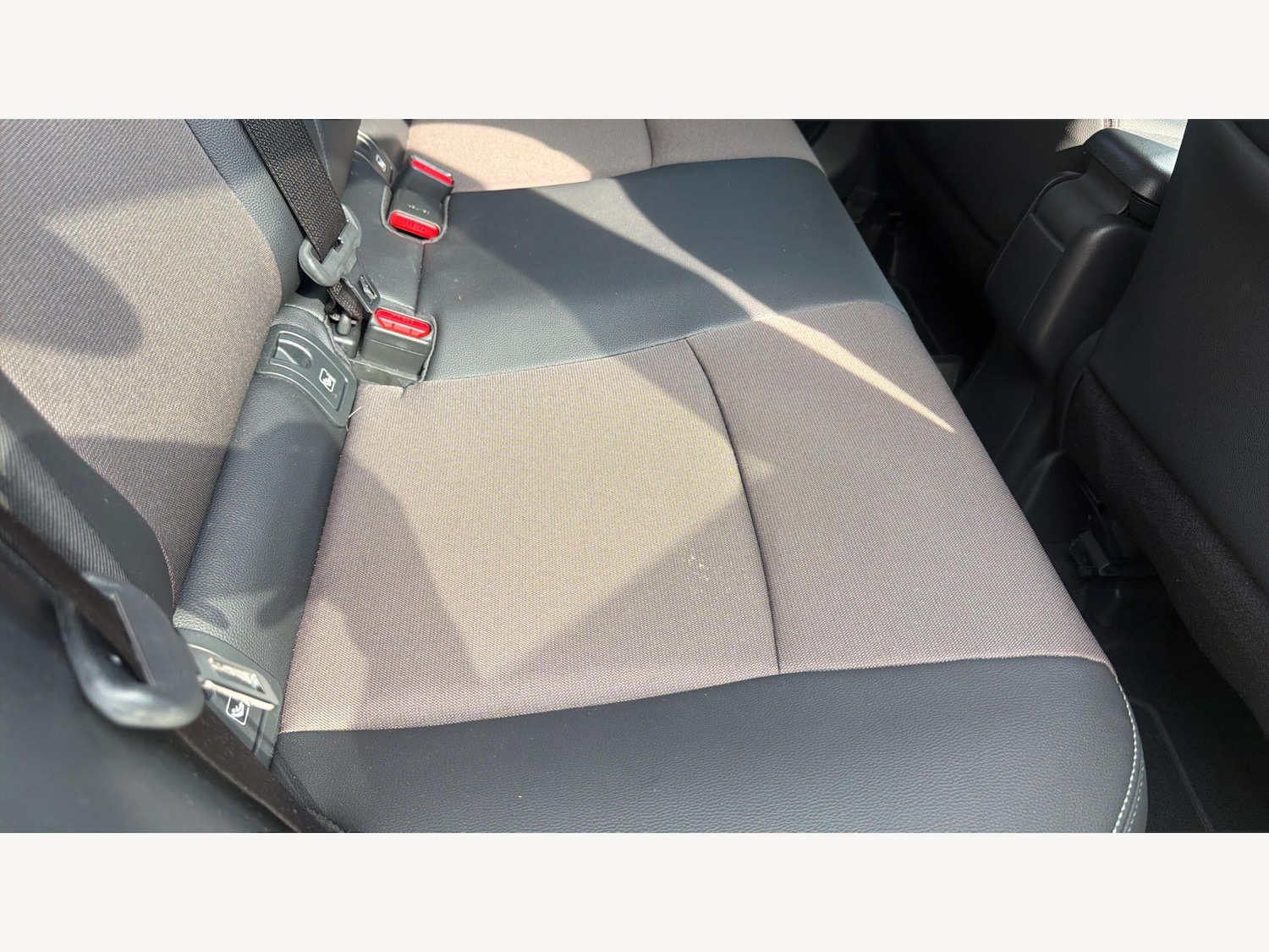 Used Toyota Yaris Cross 2024 for sale - 78072583: Photo 15