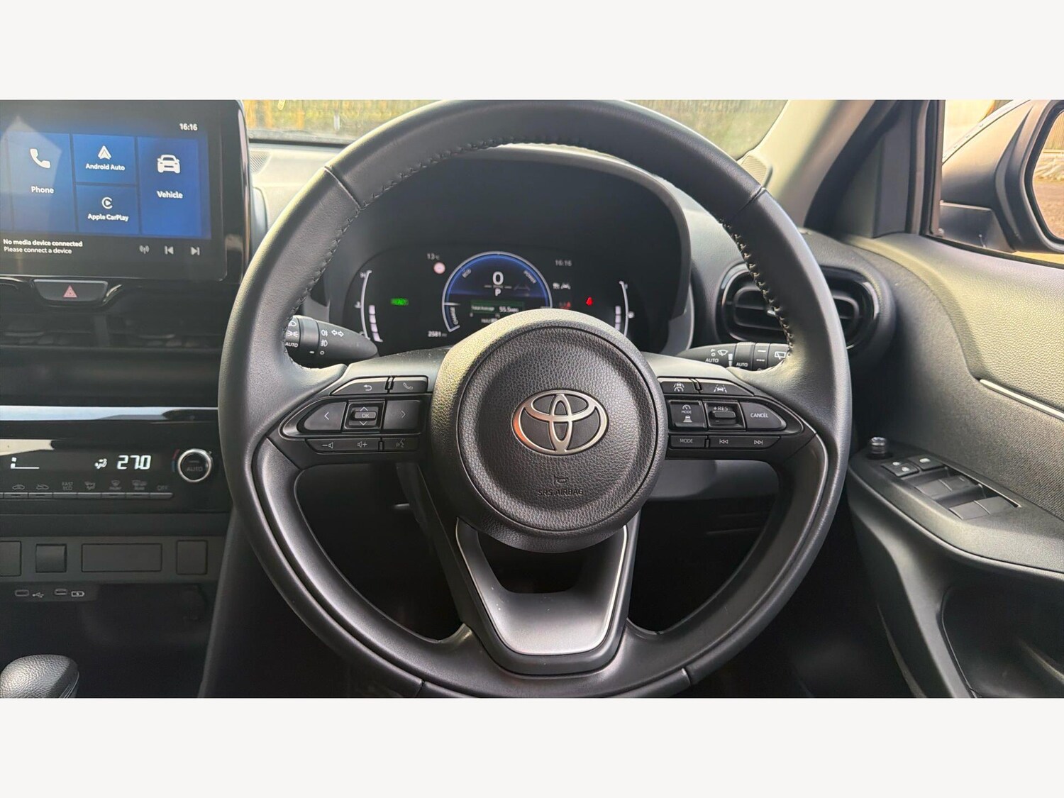 Used Toyota Yaris Cross 2025 for sale - 77909398: Photo 11