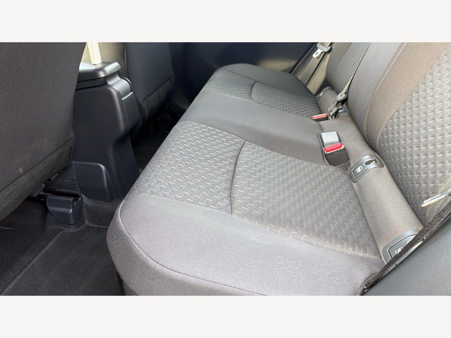 Used Toyota Yaris Cross 2025 for sale - 77909398: Photo 16