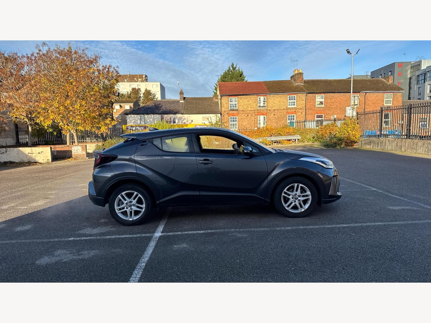 Used Toyota C-HR 2022 for sale - 76573583: Photo 18