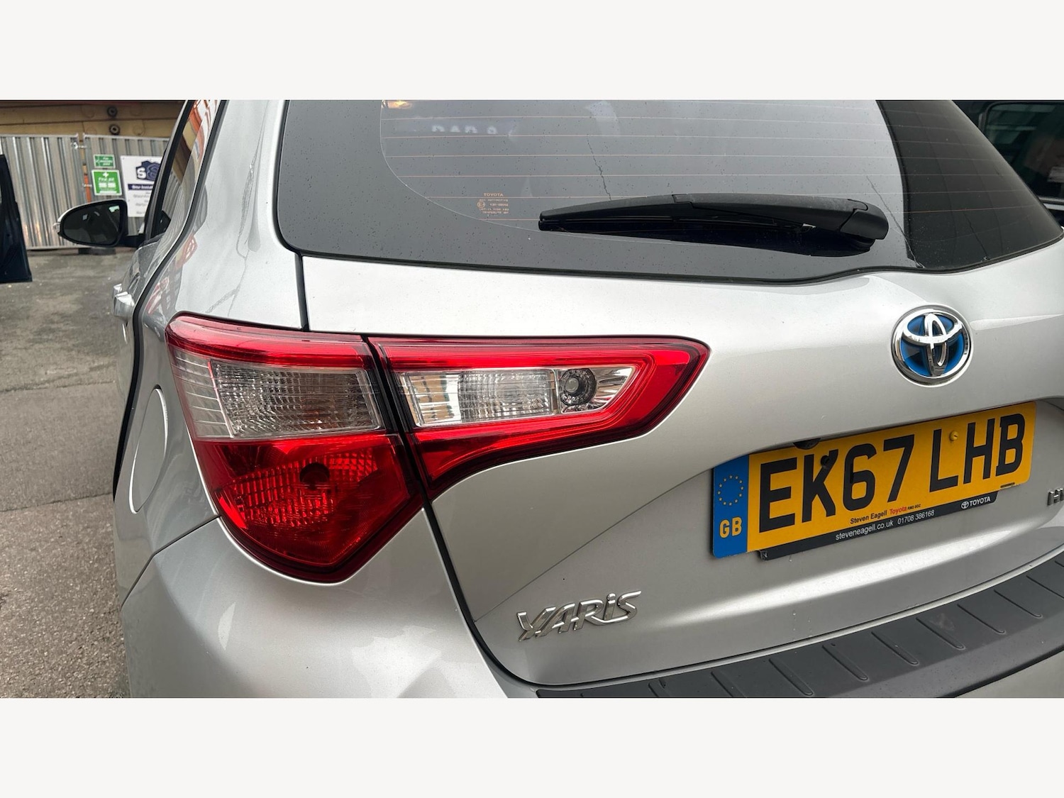 Used Toyota Yaris 2017 for sale - 77278523: Photo 24