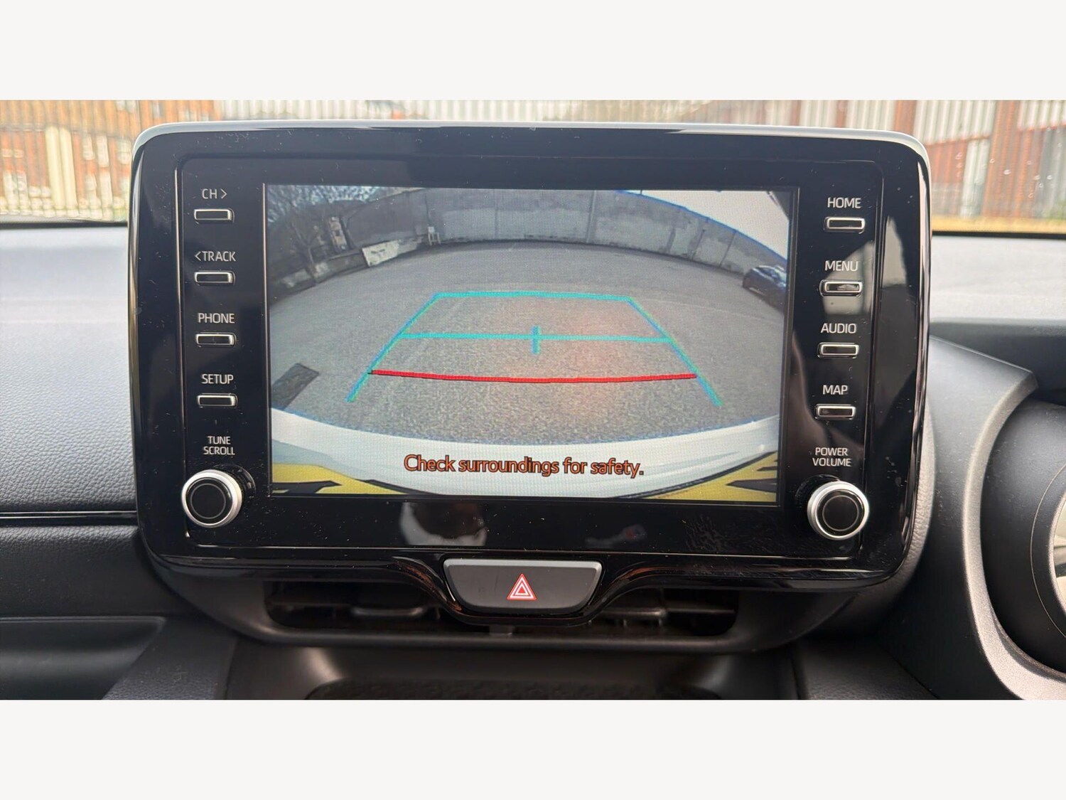 Used Toyota Yaris 2023 for sale - 77978023: Photo 10