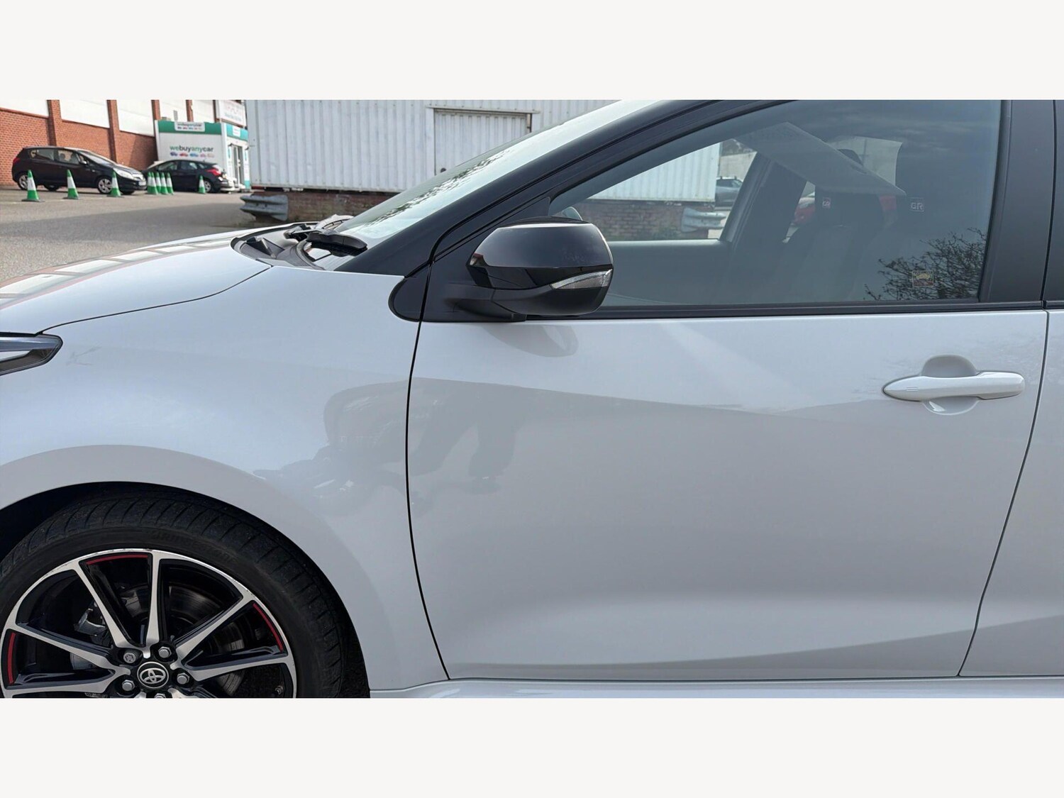 Used Toyota Yaris 2023 for sale - 77978023: Photo 7