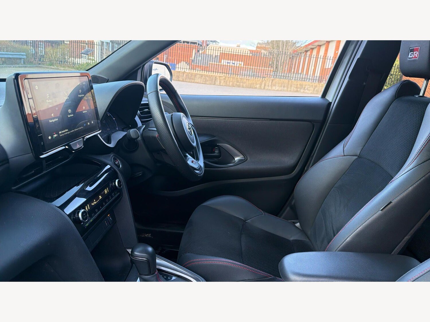 Used Toyota Yaris Cross for sale - 77898324: Photo 13