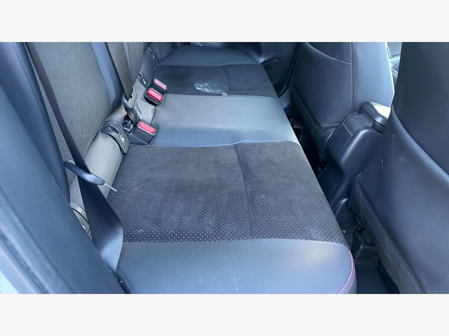 Used Toyota Yaris Cross for sale - 77898324: Photo 15