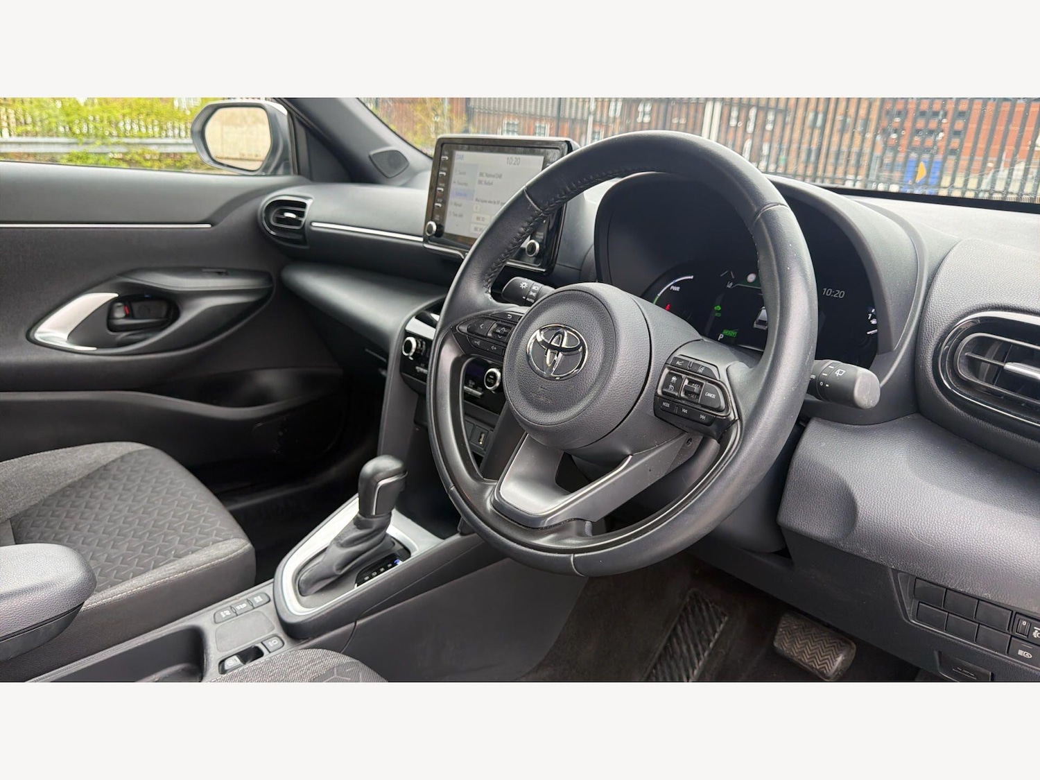 Used Toyota Yaris Cross for sale - 78136115: Photo 14