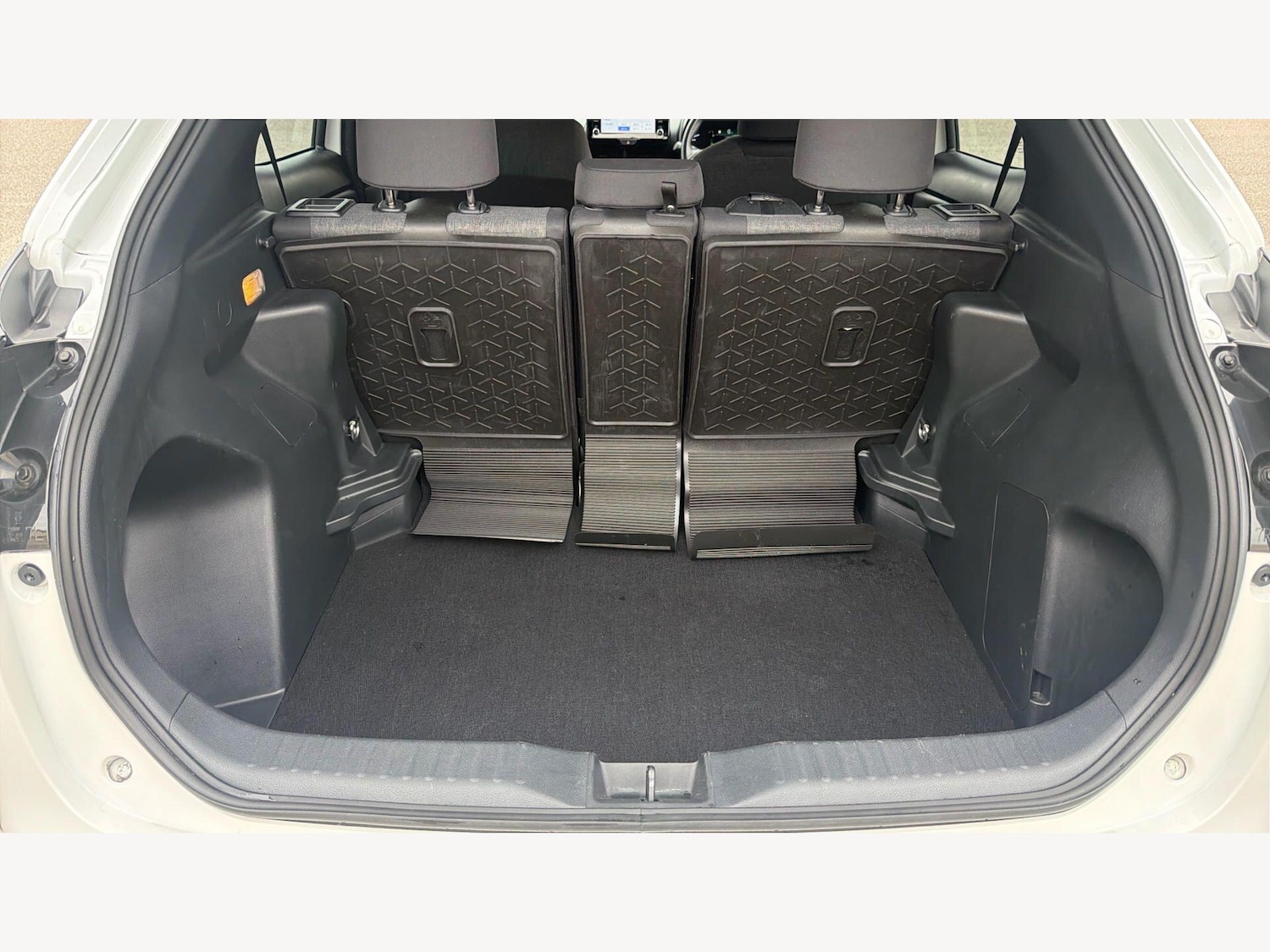 Used Toyota Yaris Cross for sale - 78136115: Photo 15