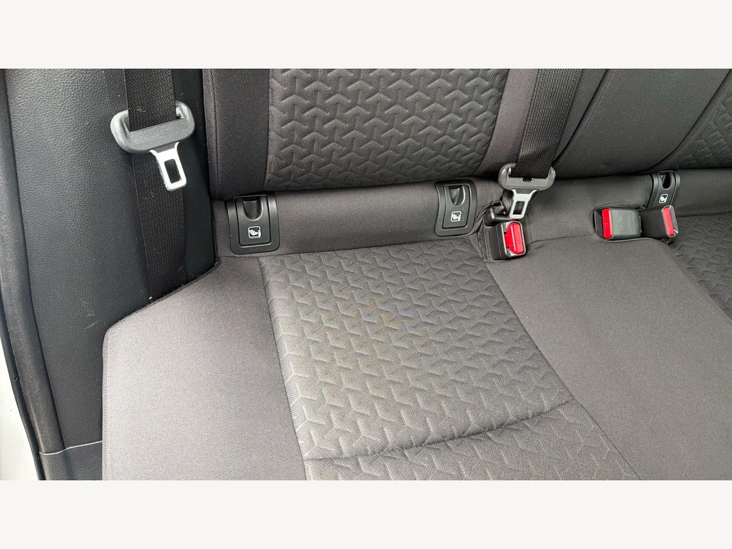 Used Toyota Yaris Cross for sale - 78136115: Photo 16