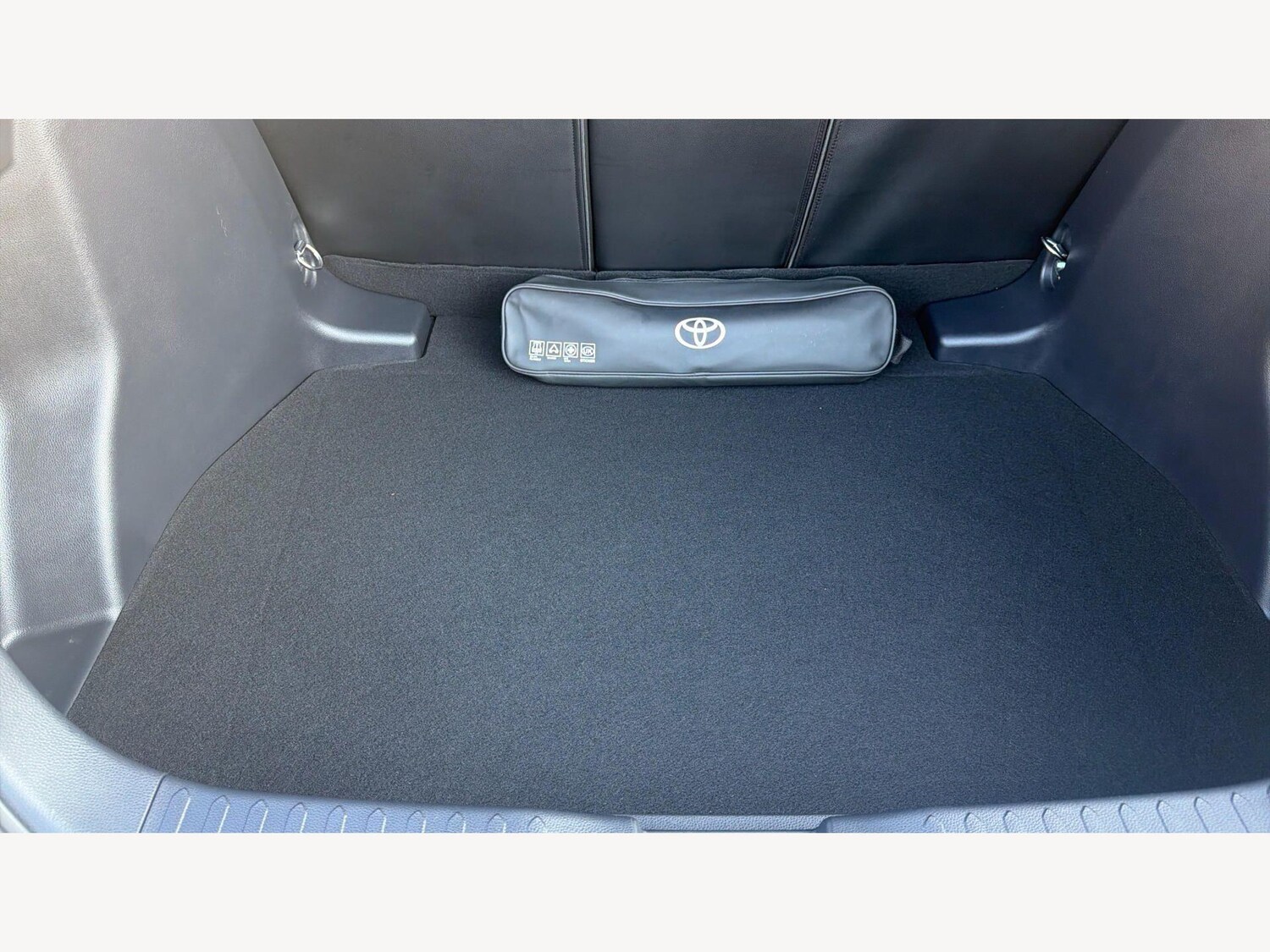 Used Toyota C-HR 2024 for sale - 77969781: Photo 17