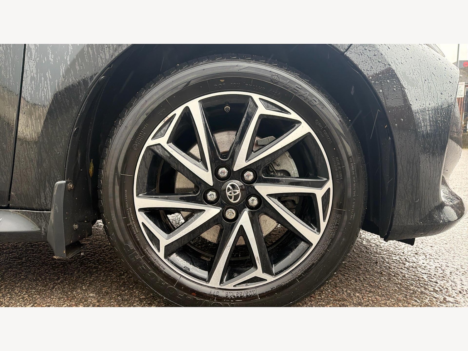 Used Toyota Yaris 2021 for sale - 77238350: Photo 20