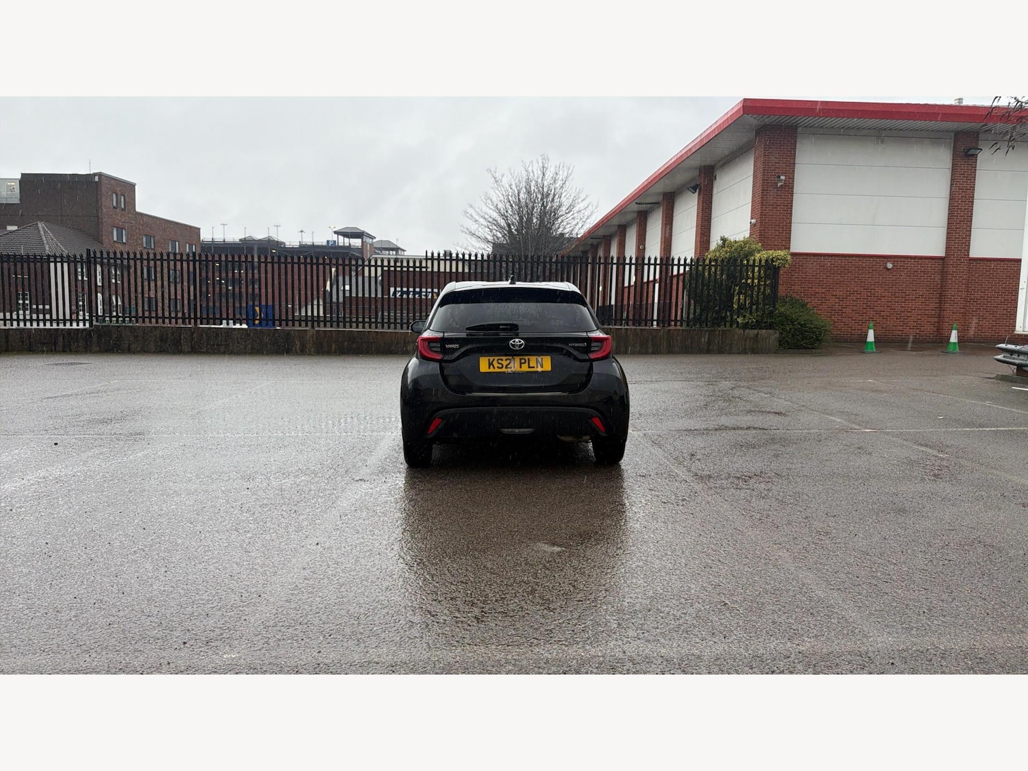 Used Toyota Yaris 2021 for sale - 77238350: Photo 21