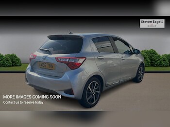 Used Toyota Yaris 2018 for sale - 77784637: Photo