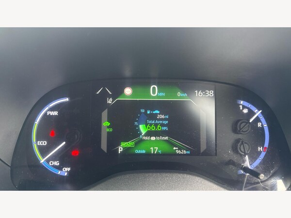 Used Toyota Yaris Cross 2023 for sale - 75624123: Photo 11