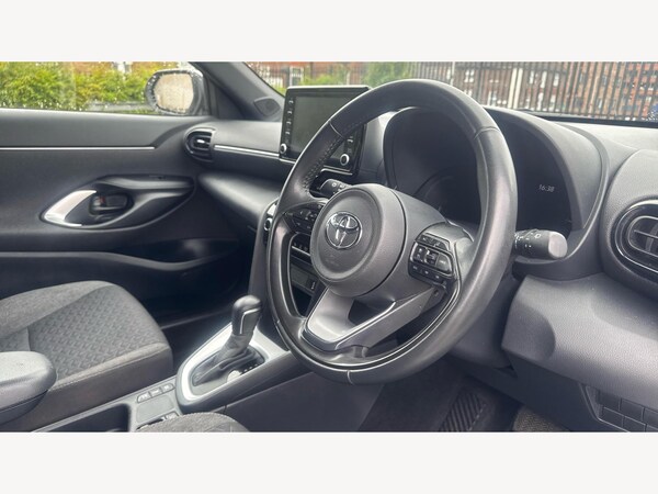 Used Toyota Yaris Cross 2023 for sale - 75624123: Photo 13