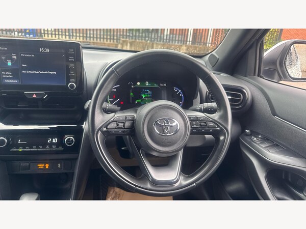 Used Toyota Yaris Cross 2023 for sale - 75624123: Photo 8