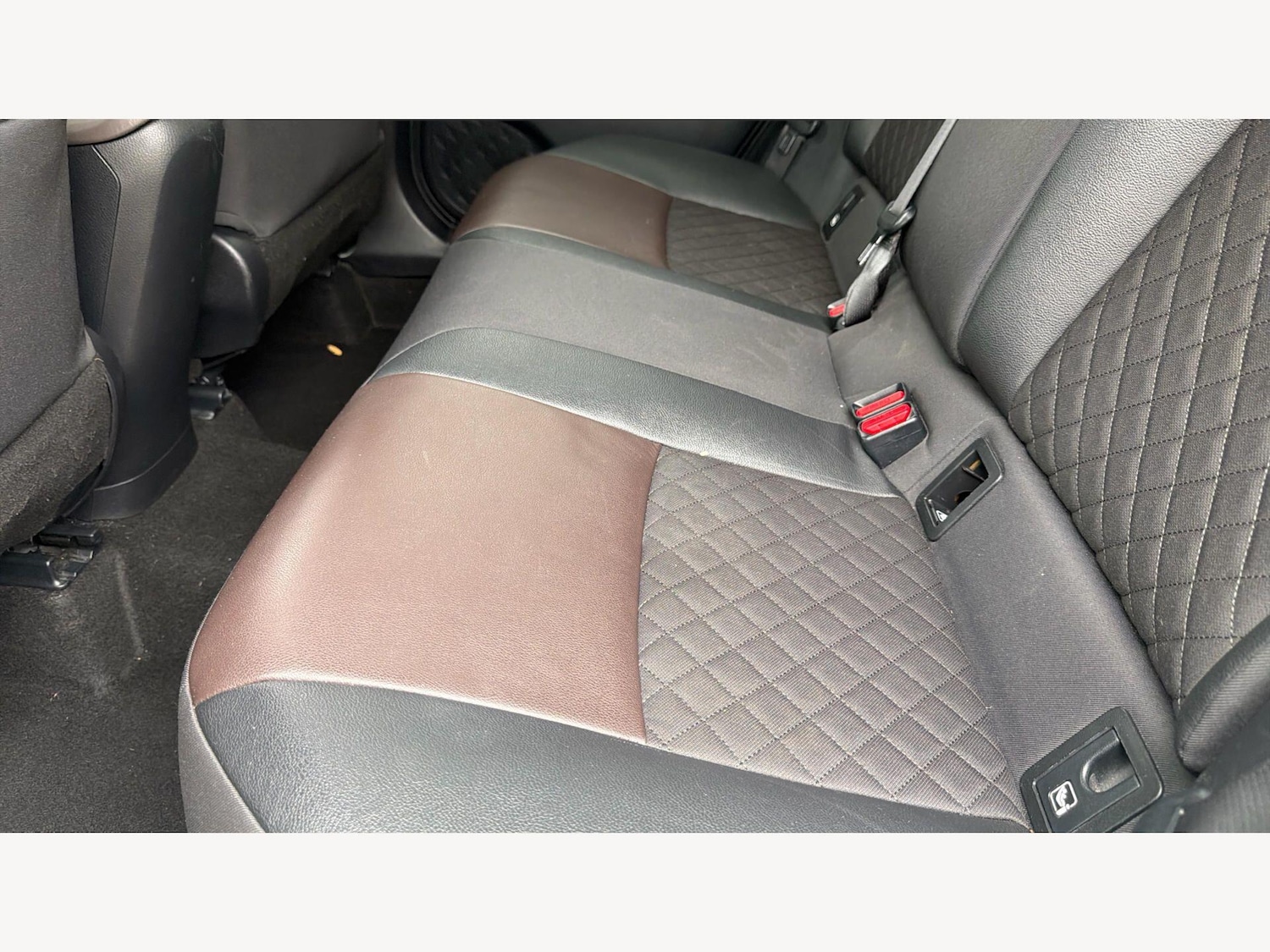 Used Toyota C-HR 2017 for sale - 78072002: Photo 16