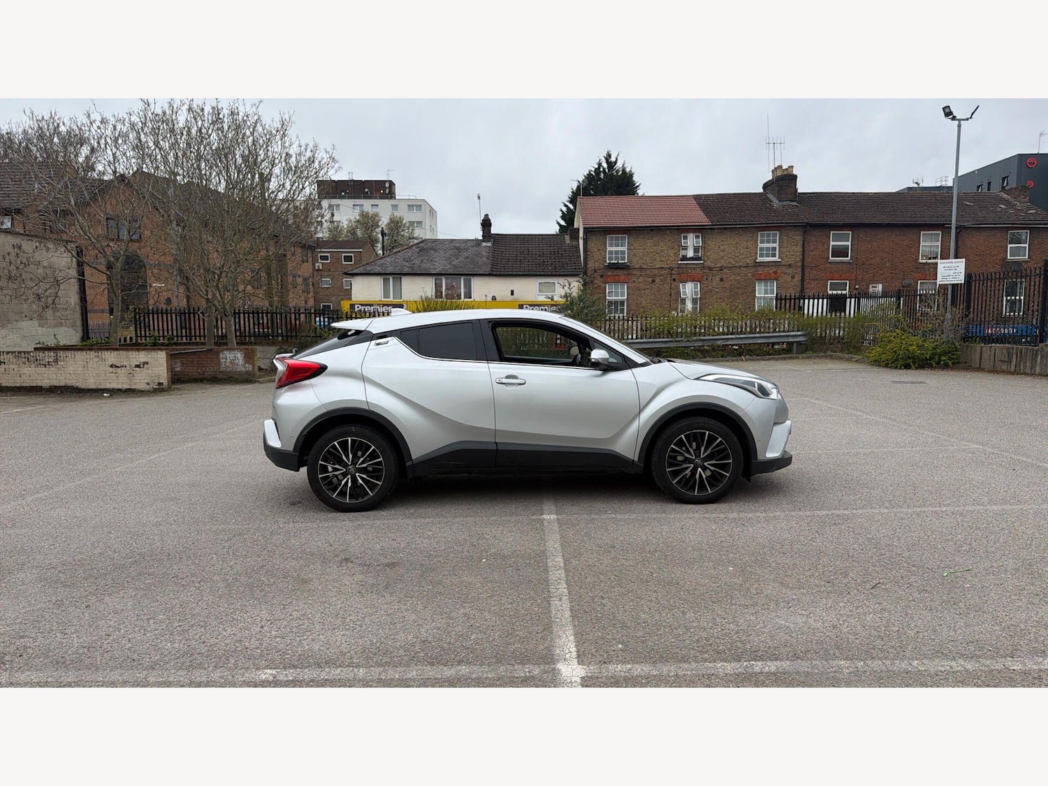 Used Toyota C-HR 2017 for sale - 78072002: Photo 19