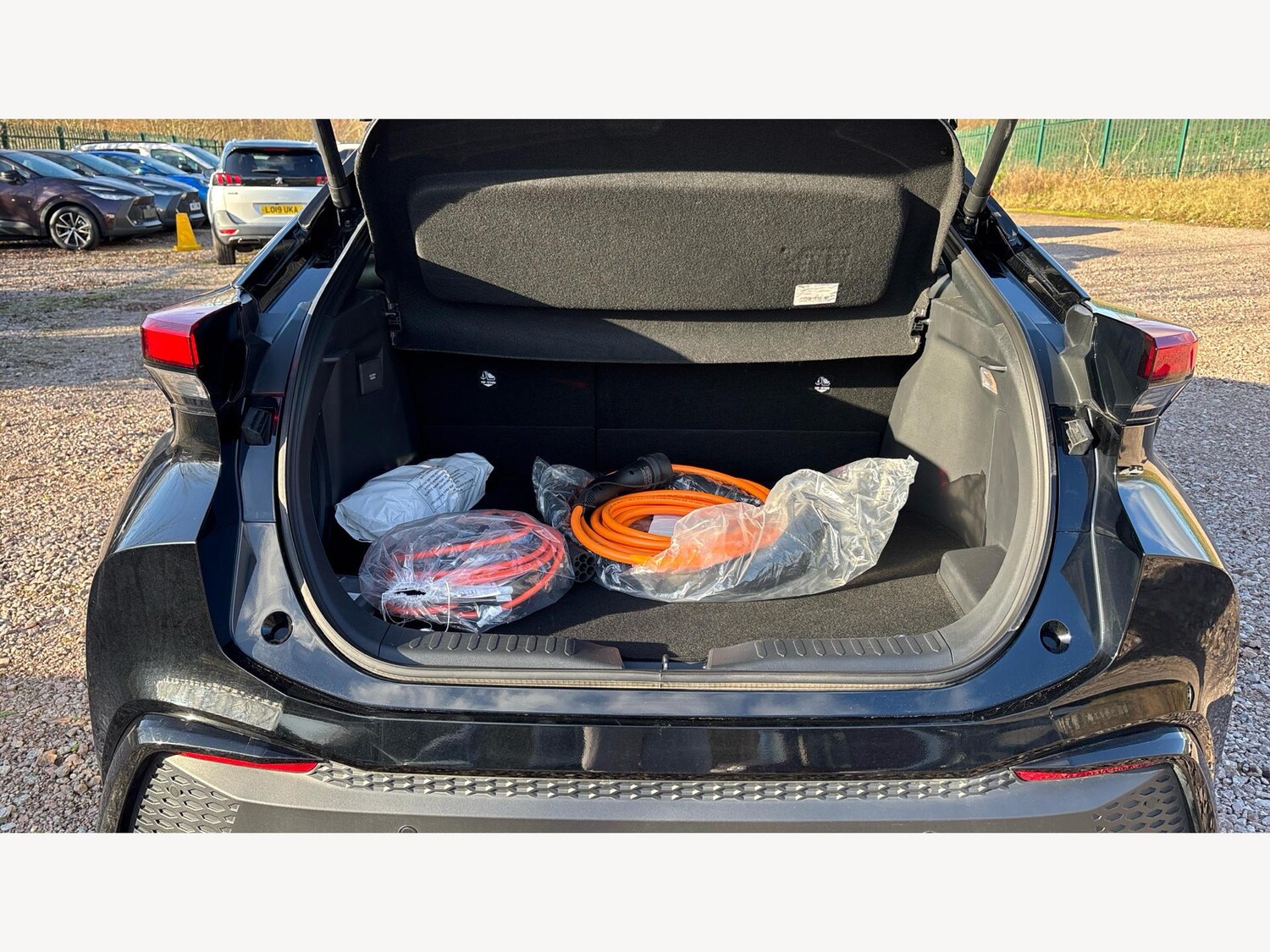 Used Toyota C-HR for sale - 77658371: Photo 16