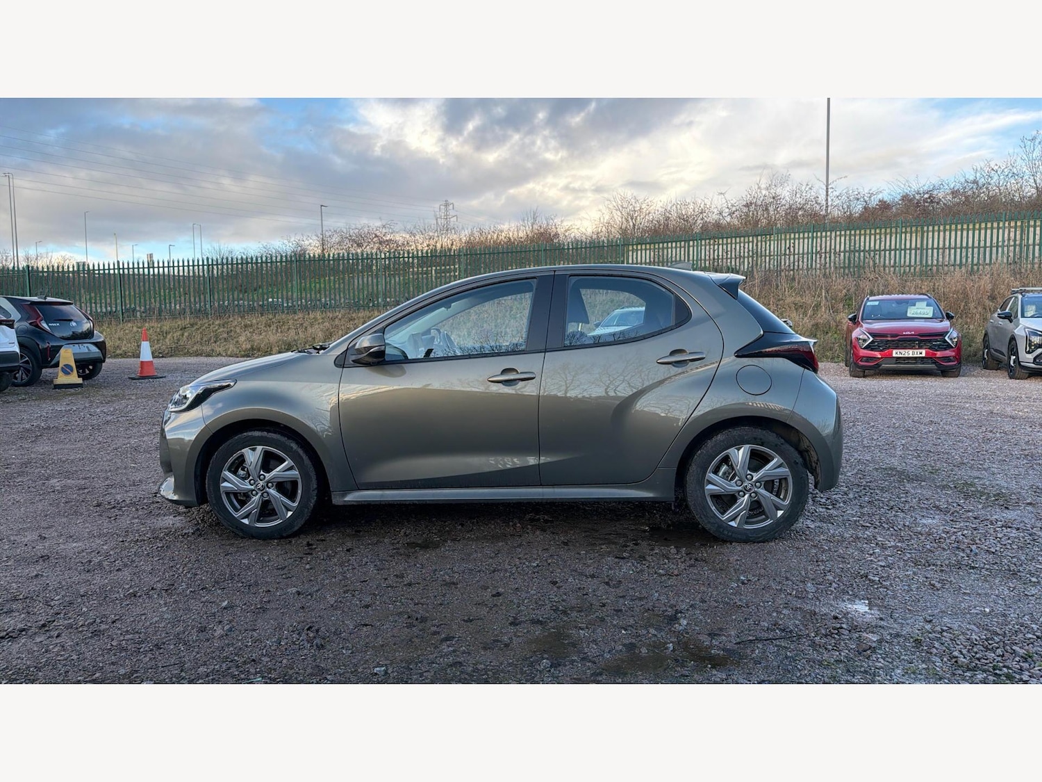 Used Toyota Yaris for sale - 77658089: Photo 20