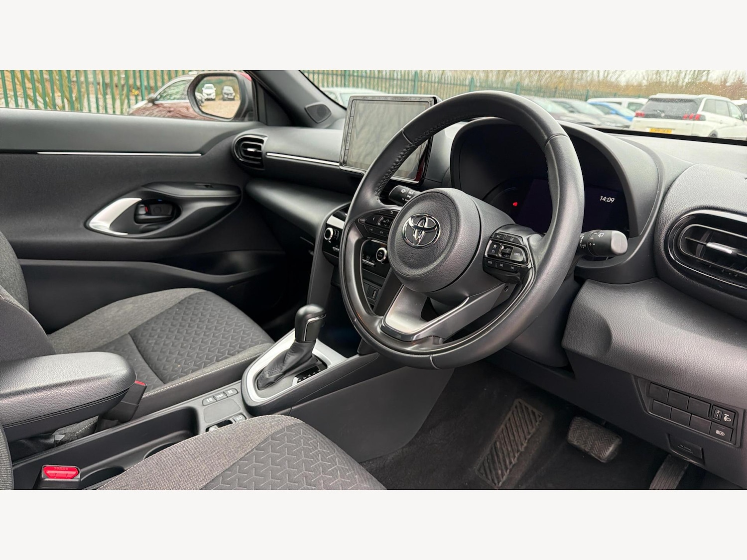 Used Toyota Yaris Cross 2023 for sale - 77109662: Photo 13