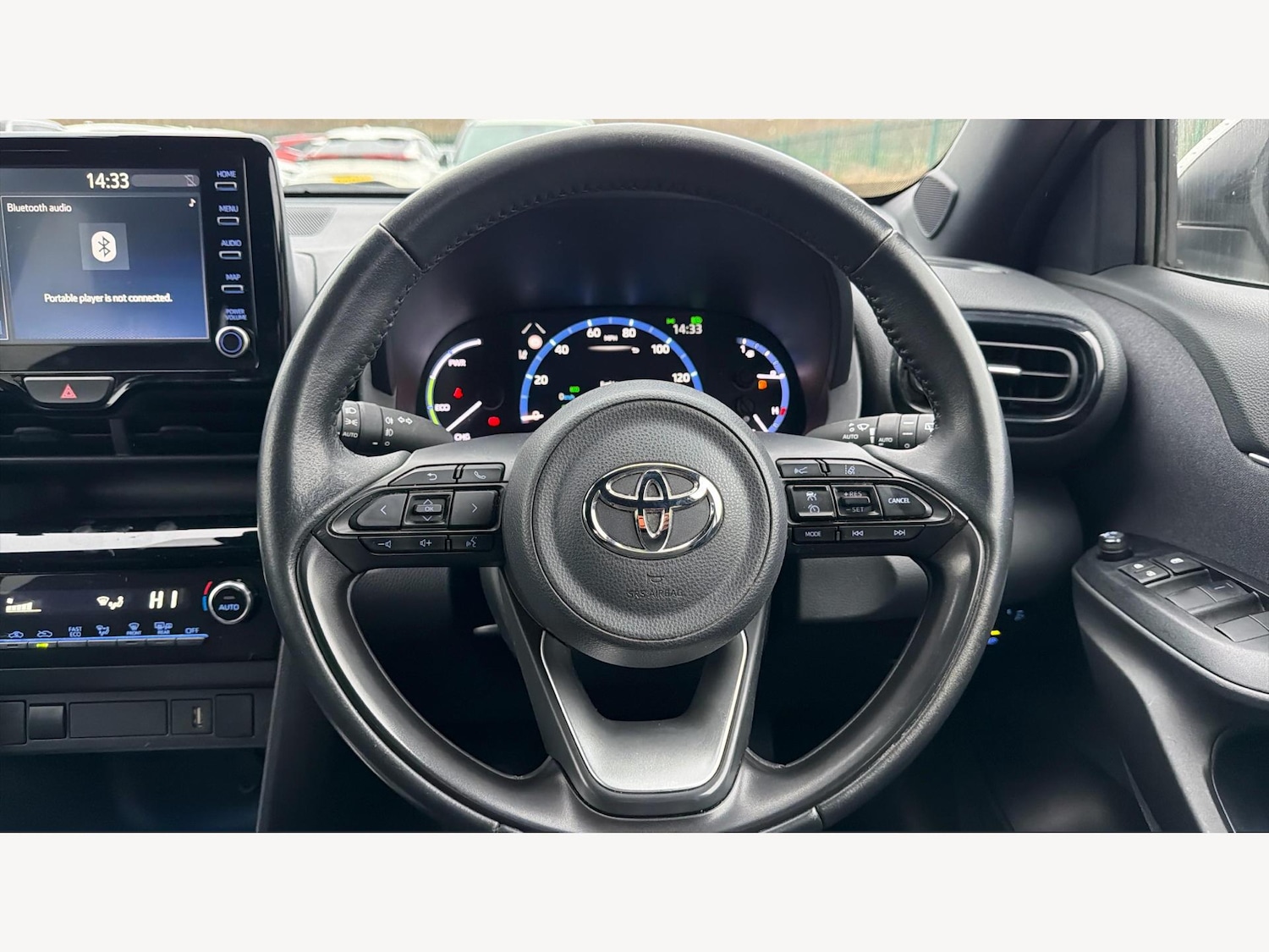 Used Toyota Yaris Cross 2023 for sale - 77103580: Photo 10