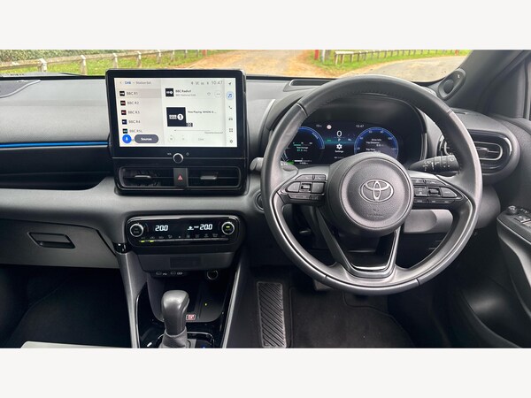 Used Toyota Yaris 2024 for sale - 76094192: Photo 7