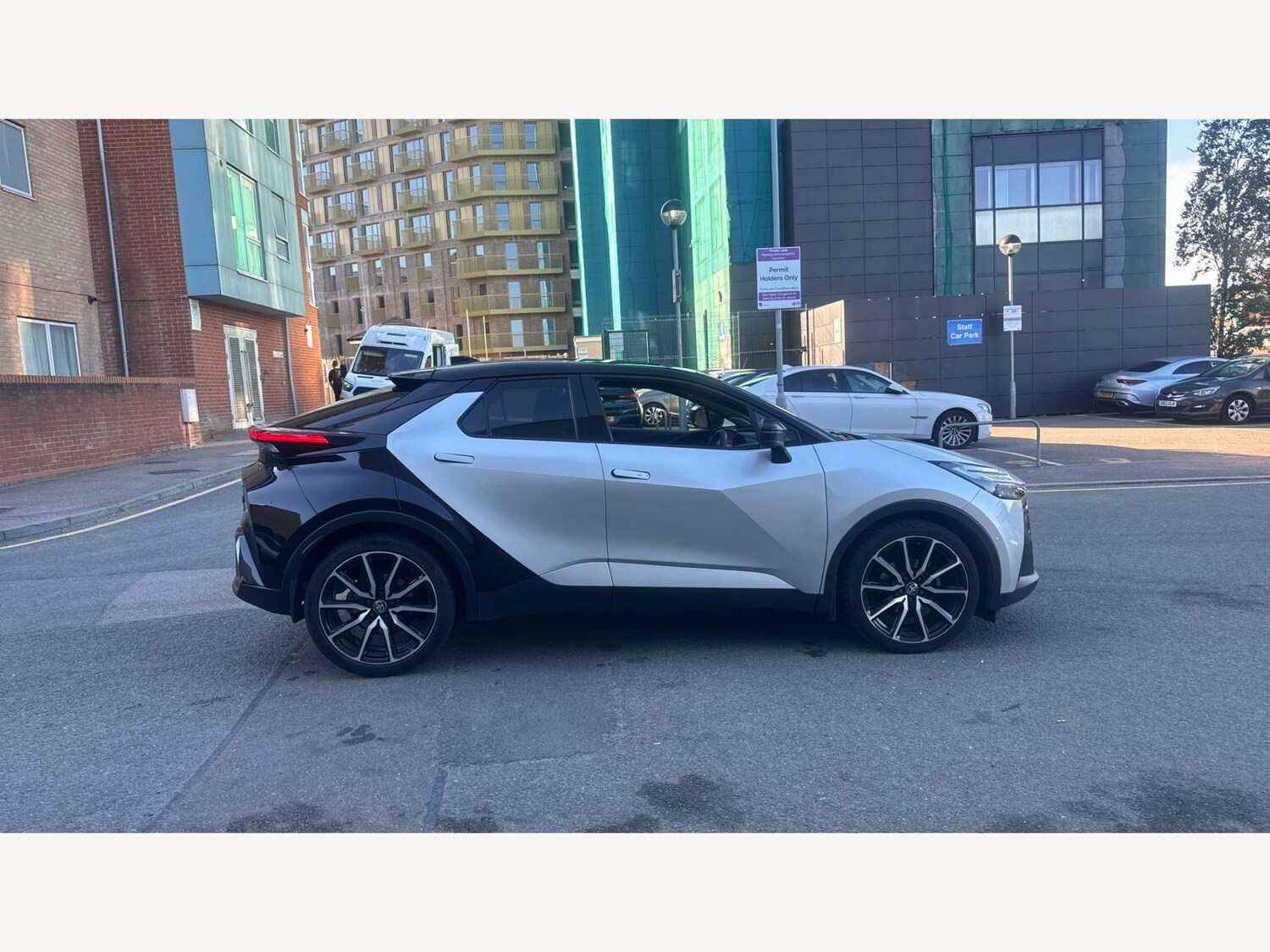 Used Toyota C-HR 2023 for sale - 75977621: Photo 18
