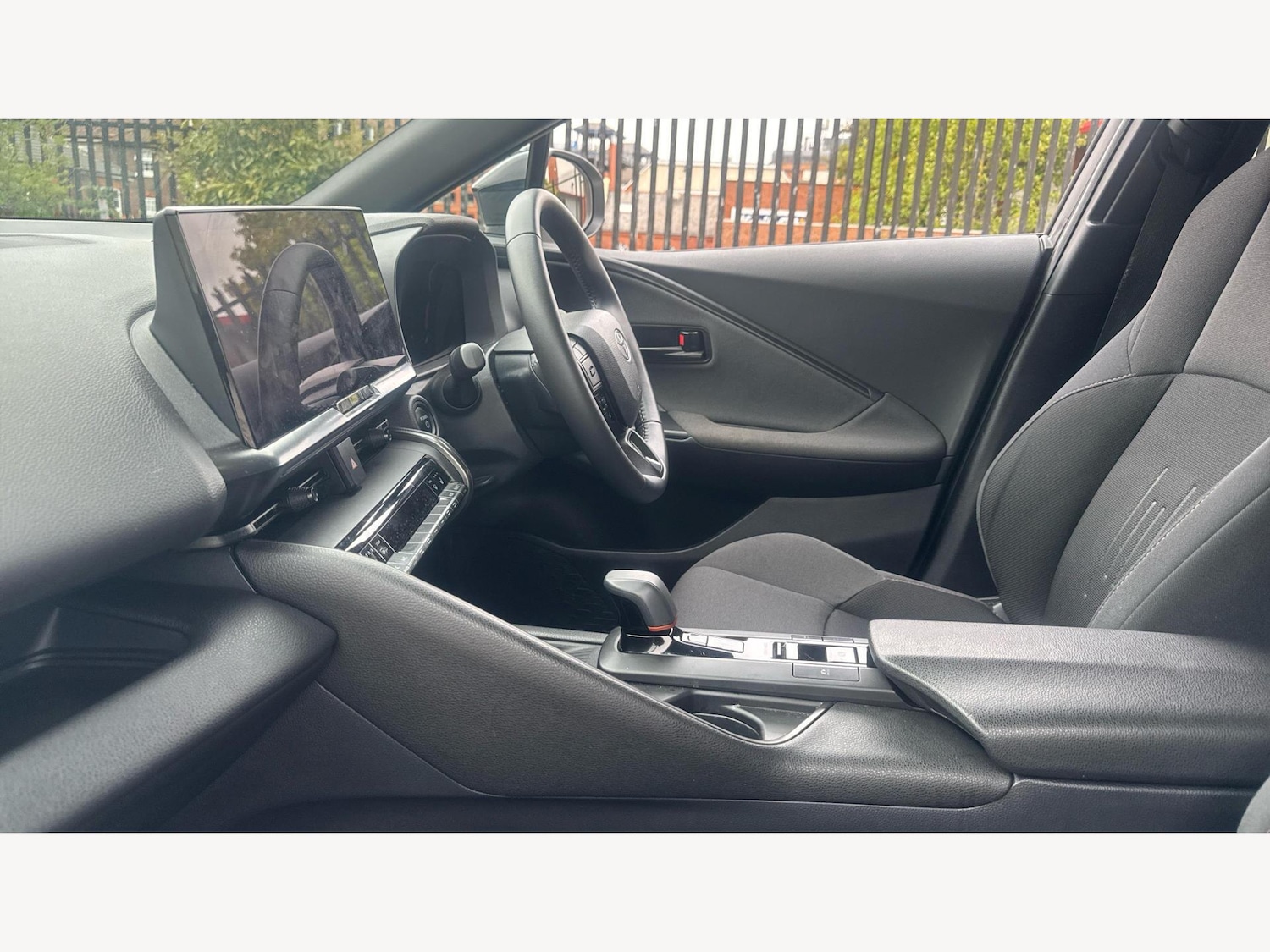 Used Toyota C-HR 2024 for sale - 76031614: Photo 12