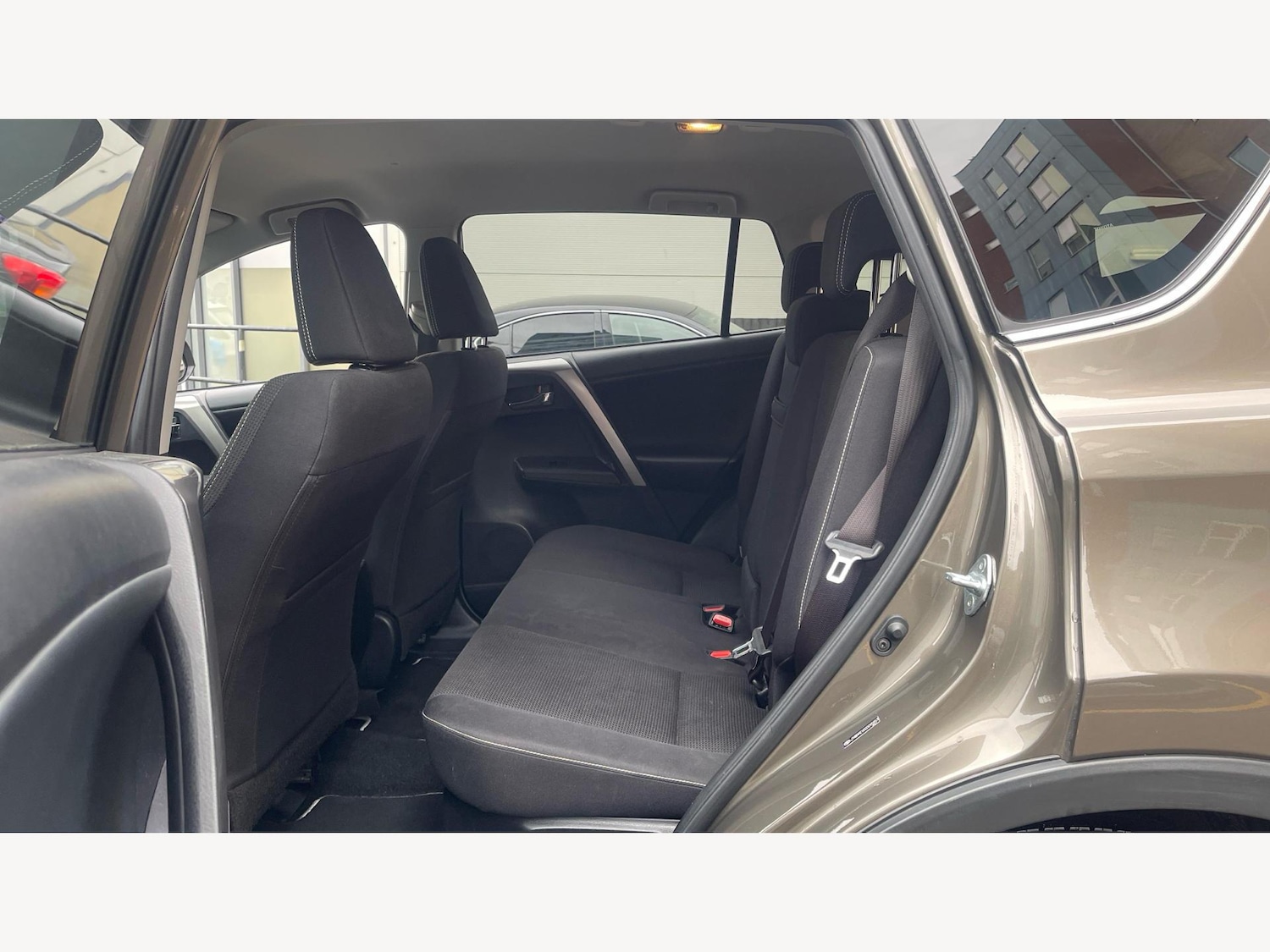 Used Toyota RAV4 2018 for sale - 77175051: Photo 15