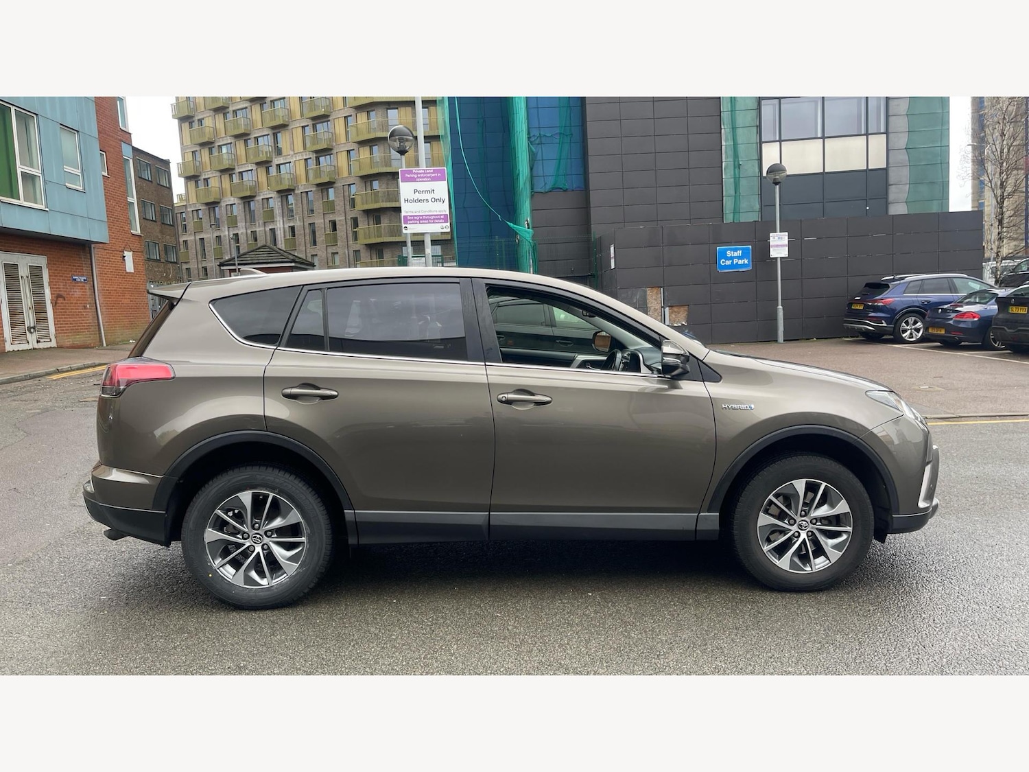 Used Toyota RAV4 2018 for sale - 77175051: Photo 18