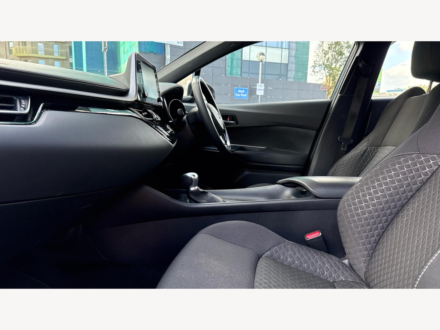Used Toyota C-HR 2022 for sale - 75977928: Photo 12