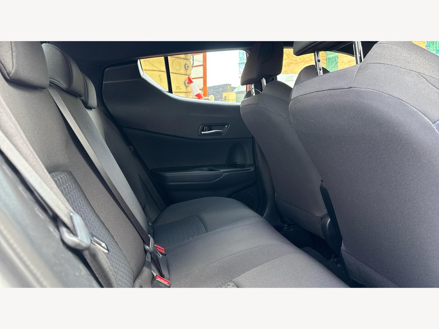 Used Toyota C-HR 2022 for sale - 75977928: Photo 14