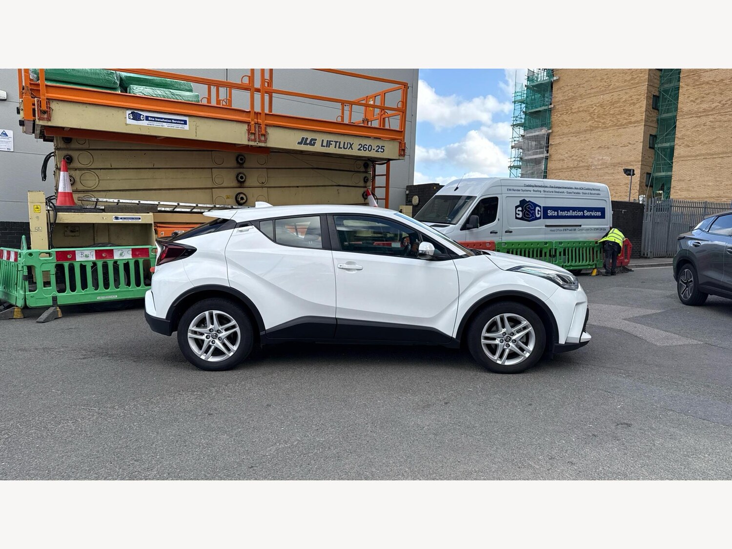 Used Toyota C-HR 2022 for sale - 75977928: Photo 18