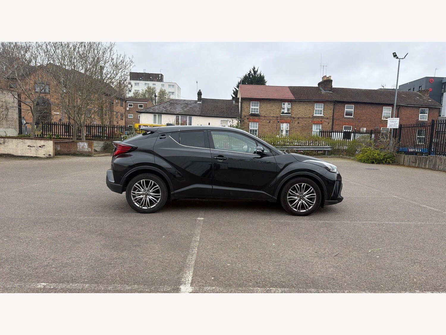 Used Toyota C-HR 2023 for sale - 78170303: Photo 19