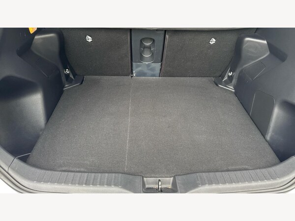 Used Toyota Yaris Cross 2024 for sale - 76175408: Photo 16